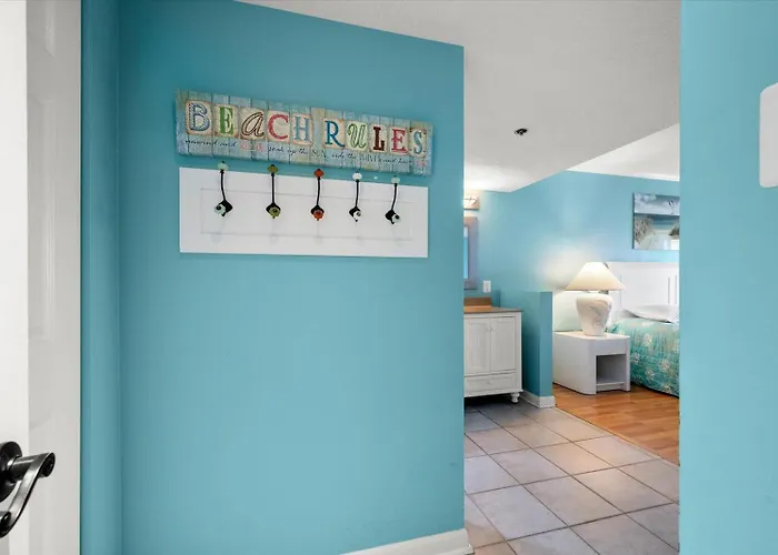Royal Hawaiian - Amazing 2 Bedroom With Outdoor & Indoor Pool! Holiday home Ocean City
