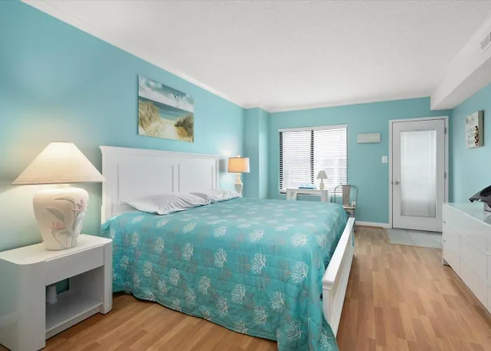 Royal Hawaiian - Amazing 2 Bedroom With Outdoor & Indoor Pool! * Ocean City